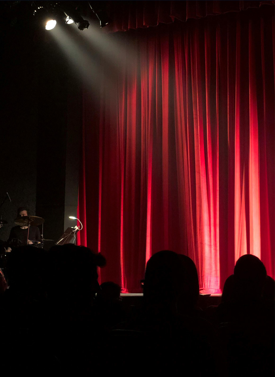 lights up at the theatre